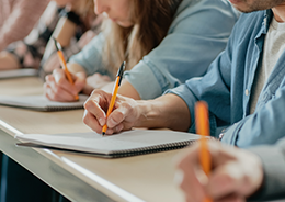 ¿©·¯¸íÀÌ Çʱâ½ÃÇèÀ» Ä¡¸£´ÂÁß